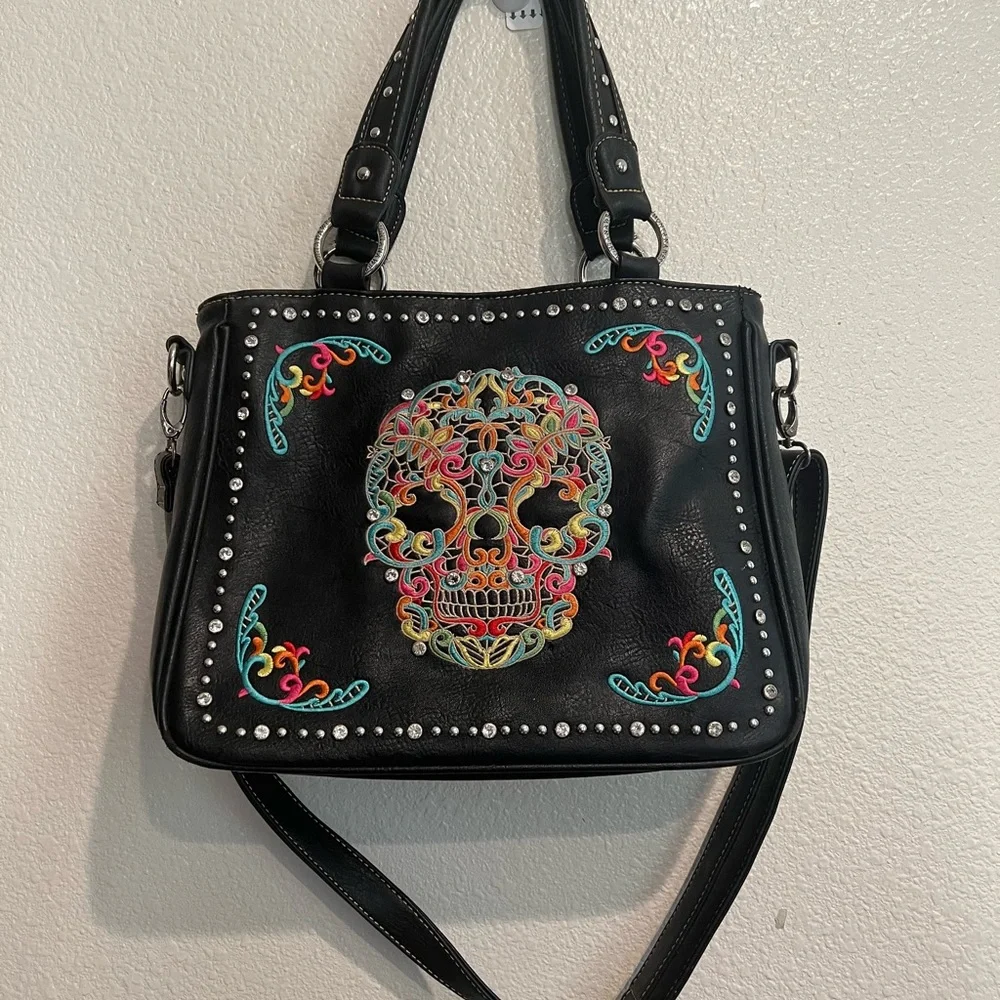 Montana‎ west bling skull purse/wallet
